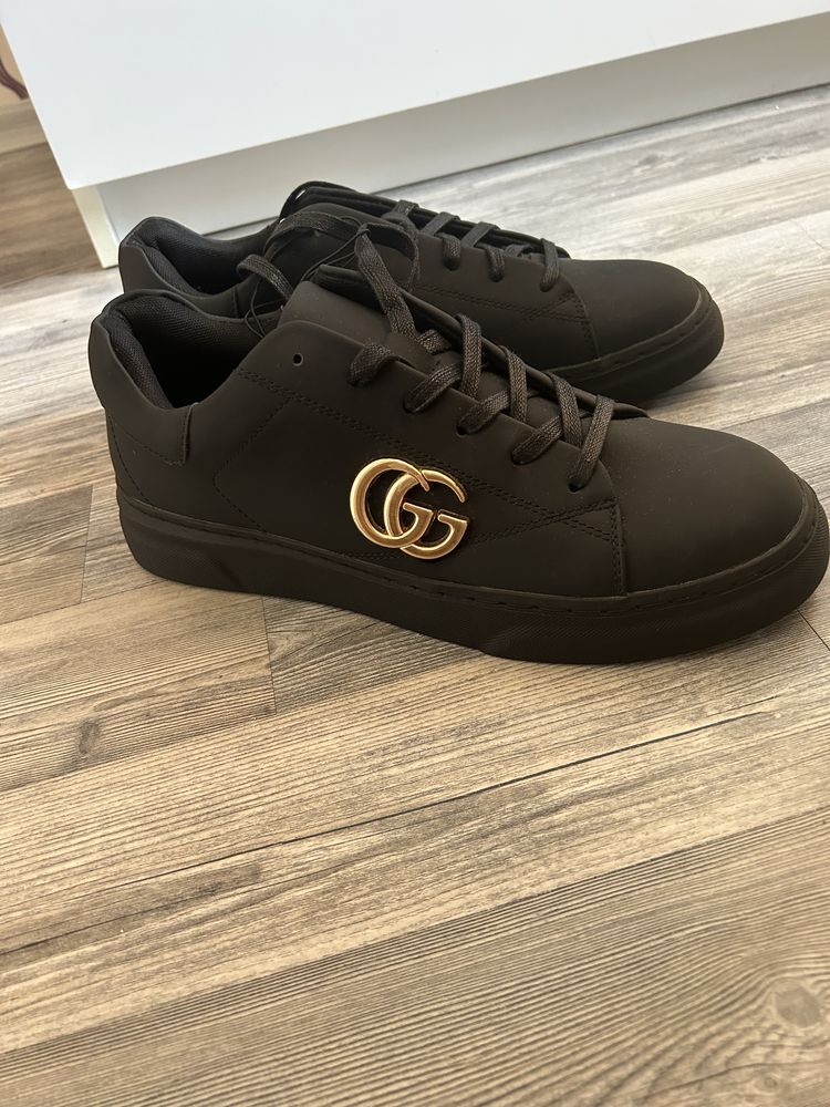Стилни обувки кецове Gucci