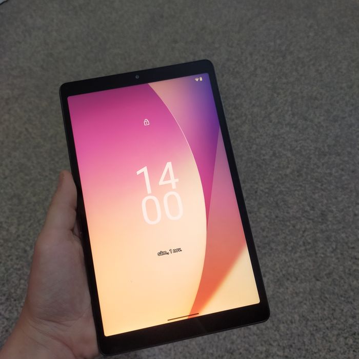 Tabletă Lenovo ca noua, folosită extrem de puțin