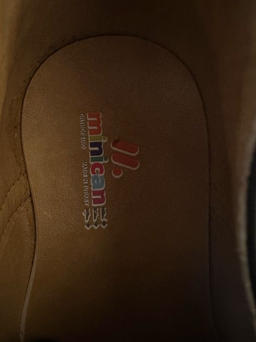 Razmer 40-41. Klassik-natural charm oyoq kiyim,