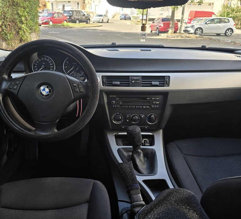 BMW Seria 3 E90 318i 143 CP Benzină – Unic Proprietar – Galați