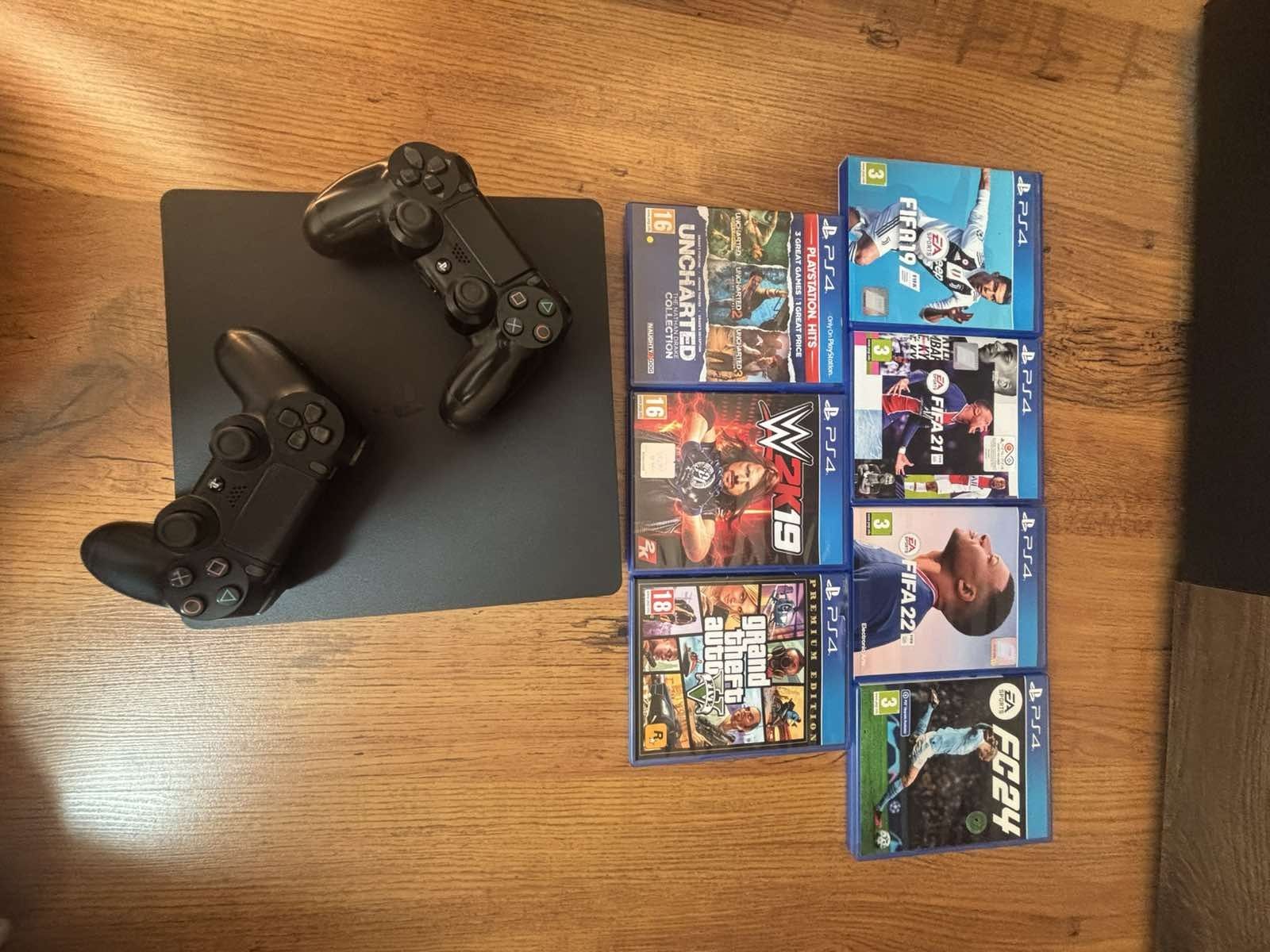 PlayStation 4, пълен комплект, напълно обслужена конзола и контролери