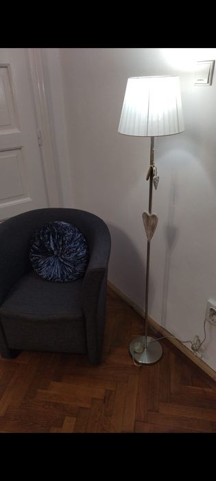 Lampadar pentru podea