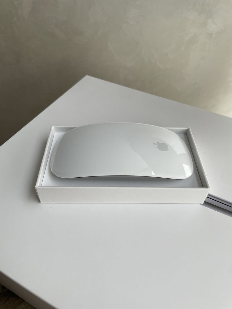 Беспроводная мышь Apple Magic Mouse