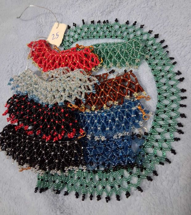 Vand lot de bijuterii noi