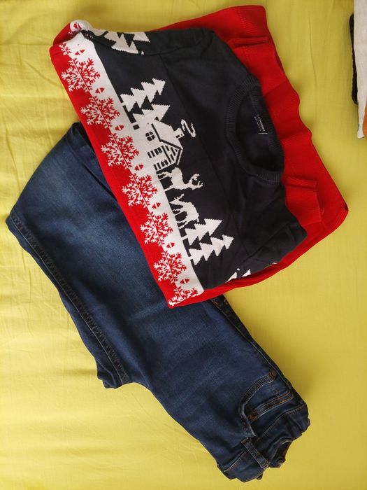 Запазени дрехи за момче. Размерите са 134-140