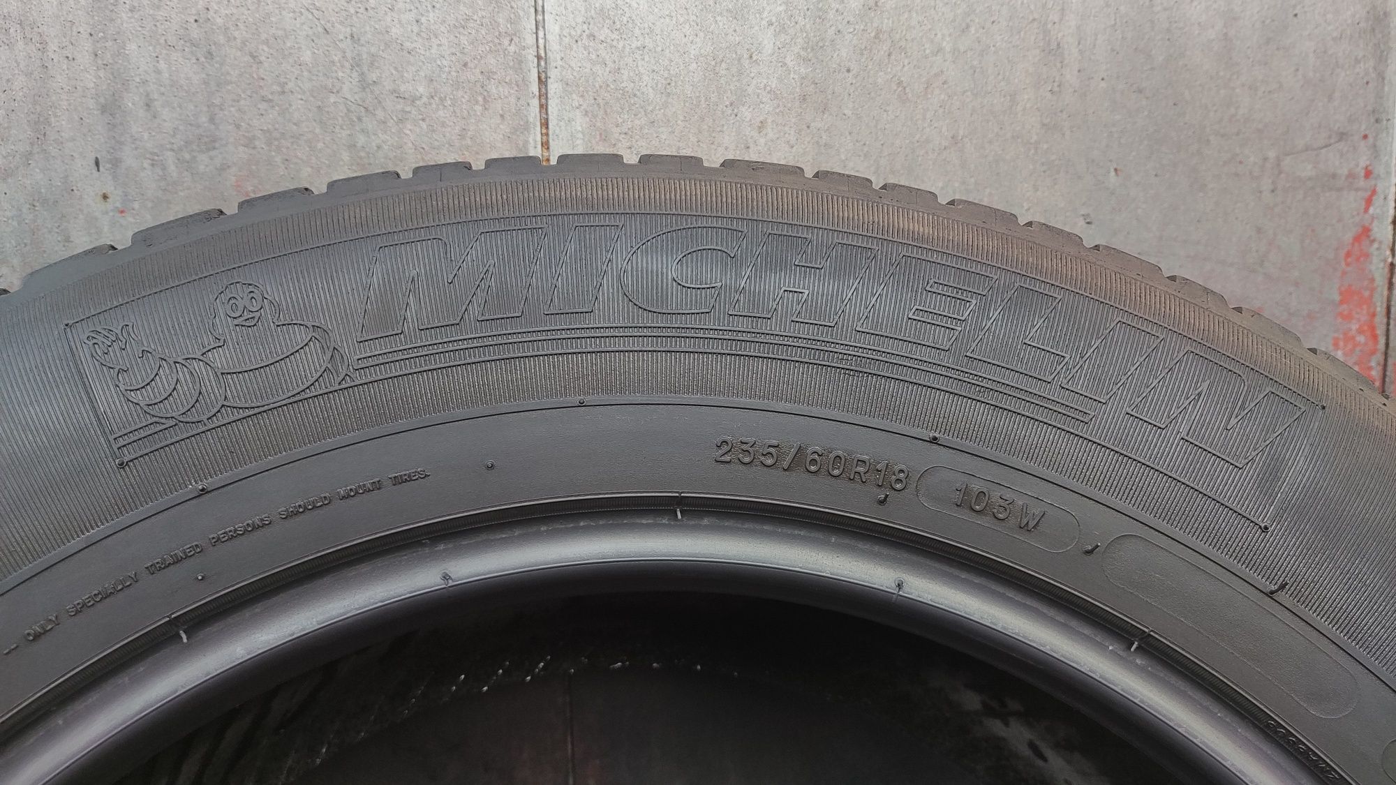 4бр. летни гуми 235/60/18 Michelin Latitude Sport 3
dot21
6.8mm
Добро
