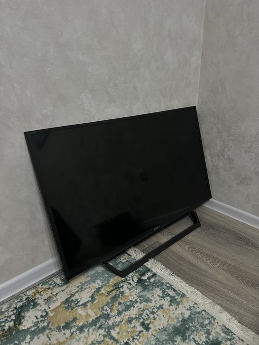 Телевизор Sony. Новый. Легкий. На ножке. Можно установить с кронштейн