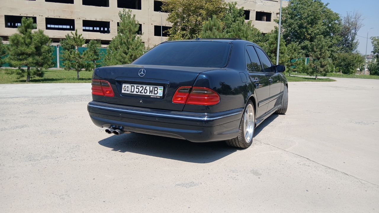 MERSEDES BENZ. W210 4.3 AMG abves