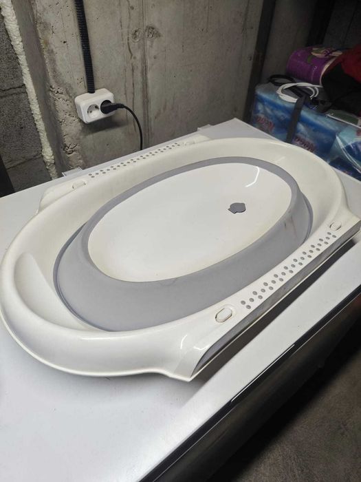 Продам детскую складную ванночку