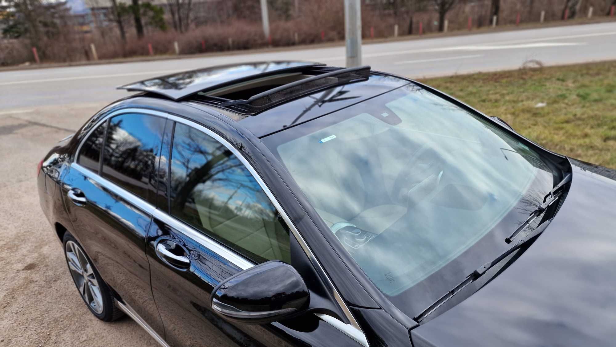 Mercedes c300 4matic Нови гуми* Напълно обслужен* Всичко платено