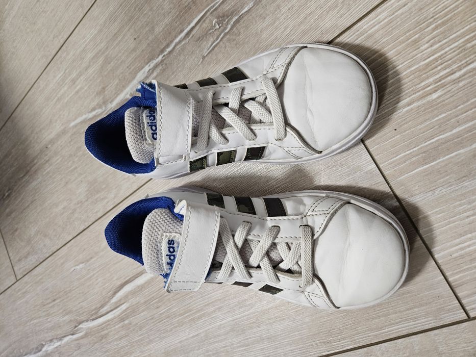 Маратонки за момче Adidas 28