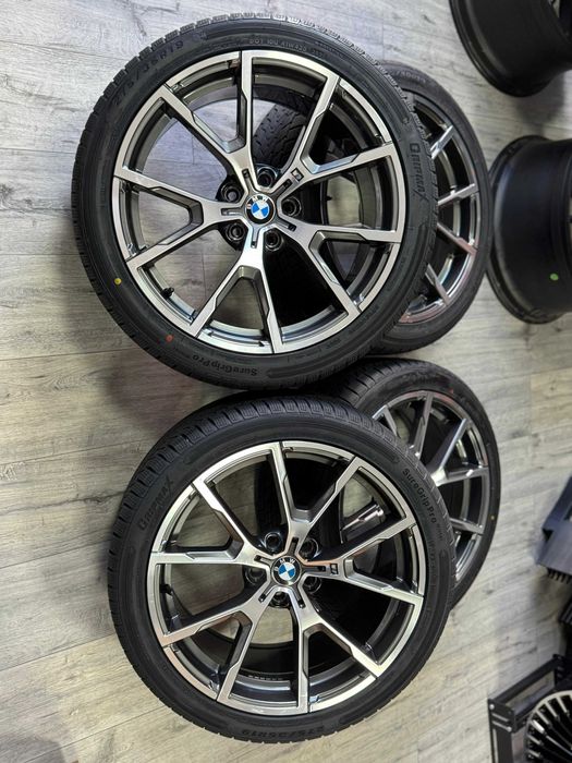 Set Roti Complet BMW Seria5 G30 Seria8 G16 275 35 R19 245 40 R19 Iarna