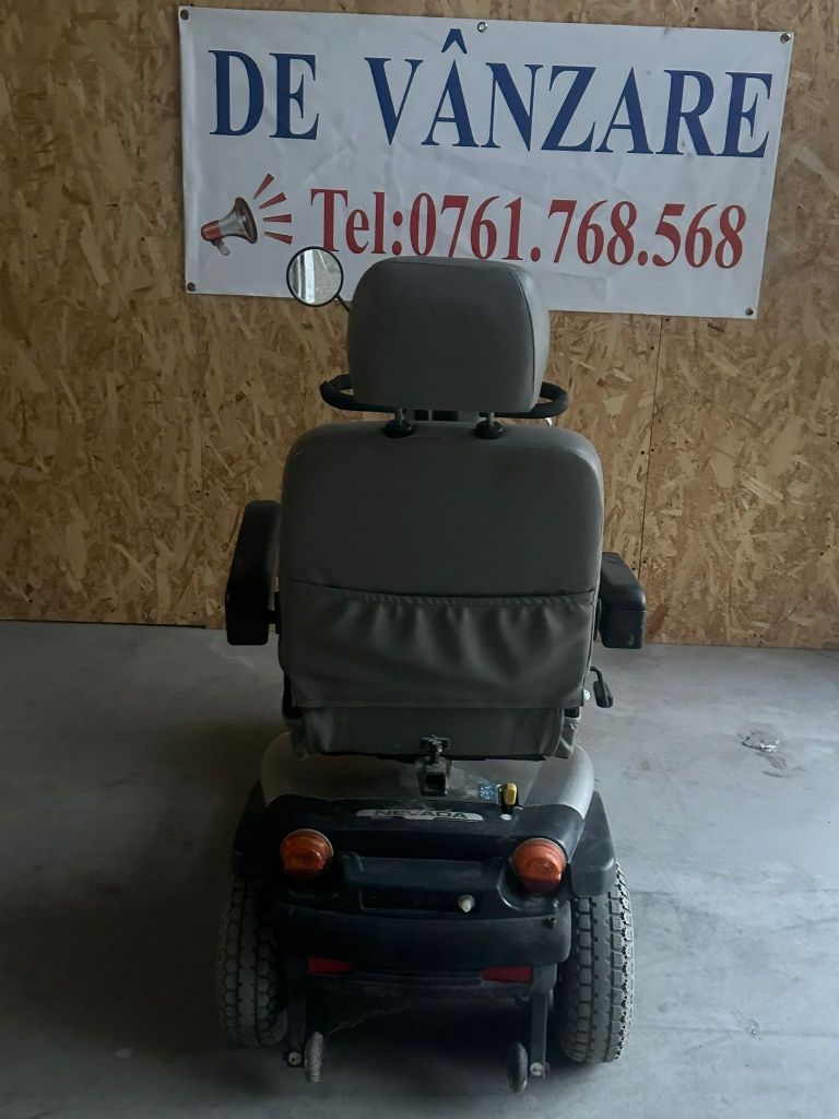 Cărucior scuter electric