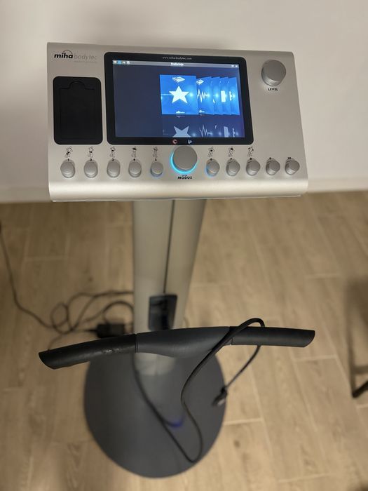 MihaBodytec 2 EMS – Aparat ca nou + pachet complet pentru studio EMS.