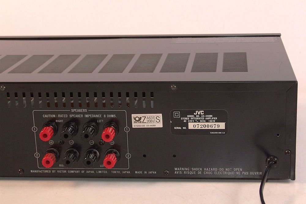 Amplificator stereo JVC AX440, 2 sau 4 x 75 W, Made in Japan, ca NOU