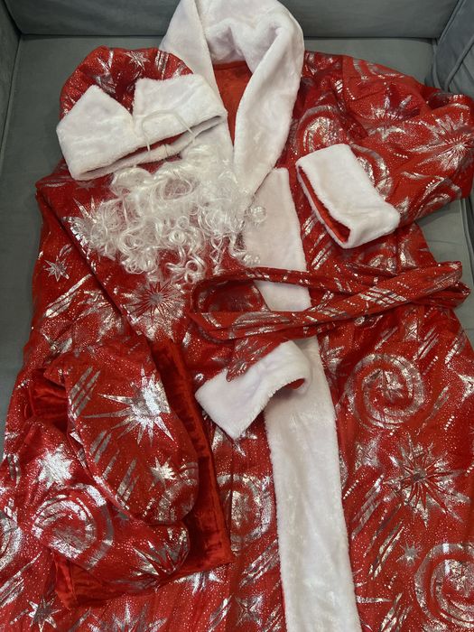 Прокат костюма Санты, Деда Мороза со Снегурочкой