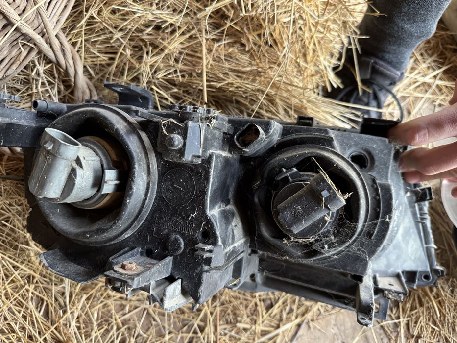 De vanzare diferite piese e46