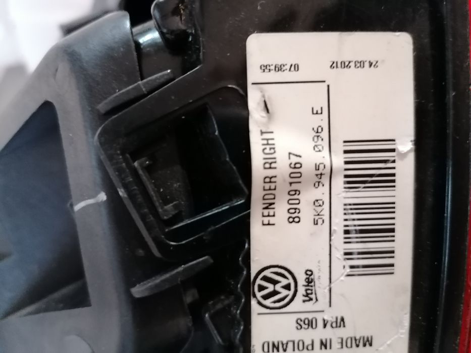 Vindem stop dreapta original pentru VW Golf 6 GTI cod 5K0 945 096 F