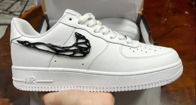 Nike Air Force Molten Metalic