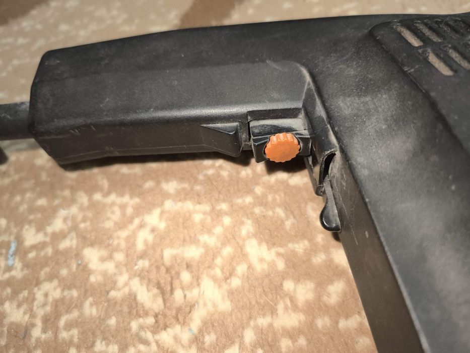 Дрель с реверсом и регулировкой скорости