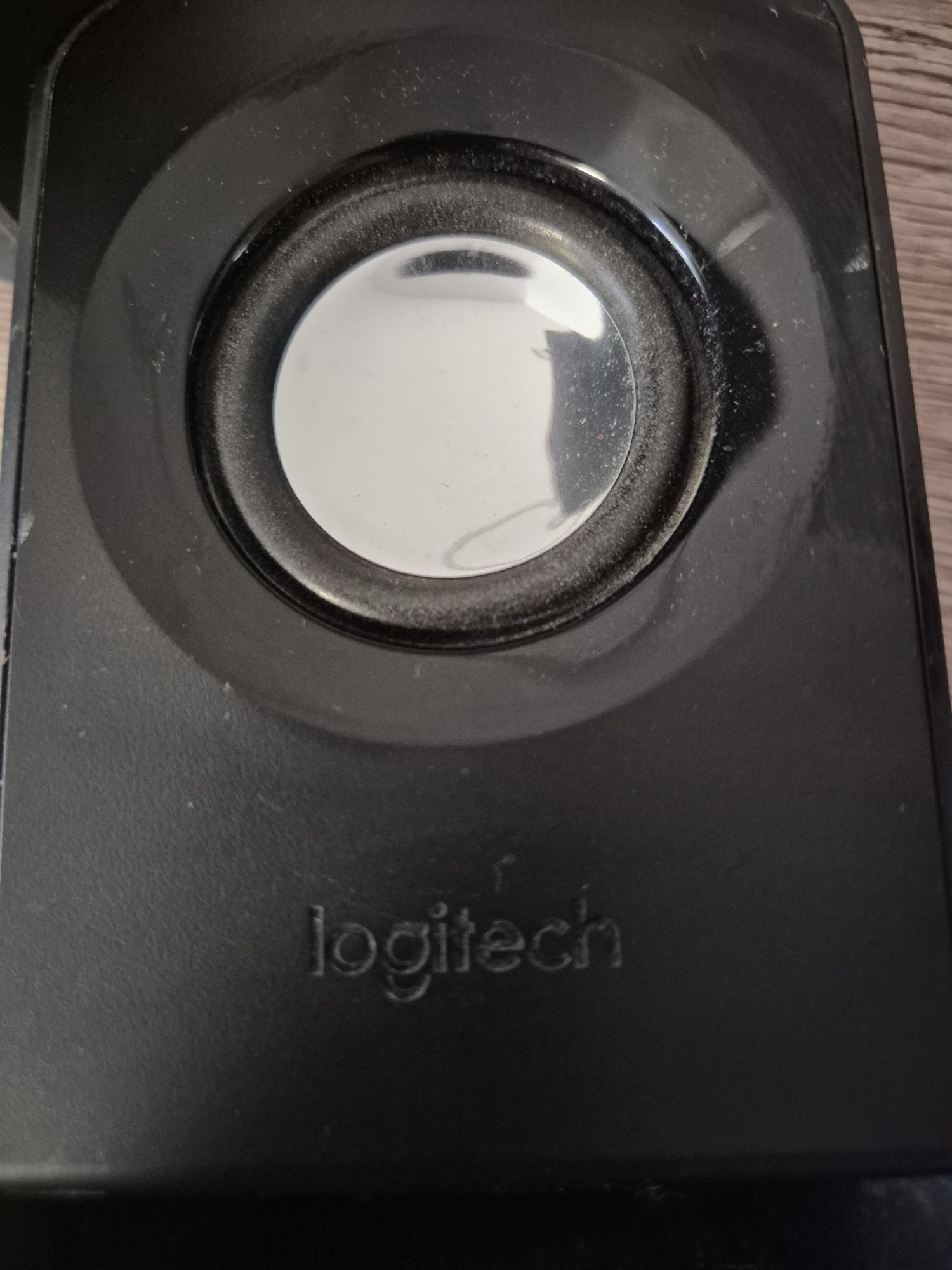 Буфер с колони за компютър Logitech