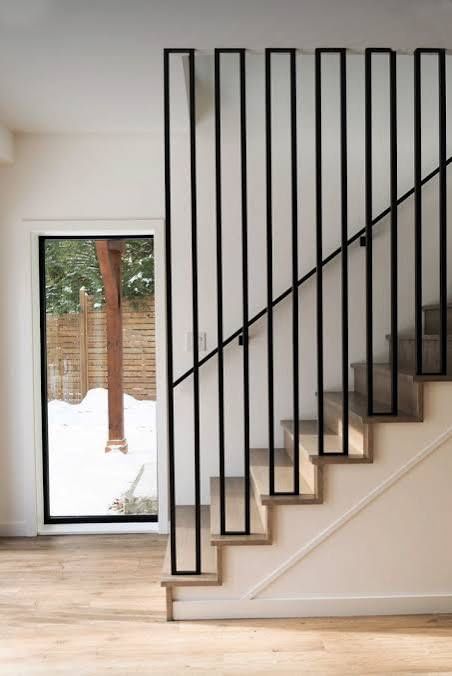 Riflaje metalice elegantesi rezistente ,balustrade, porti