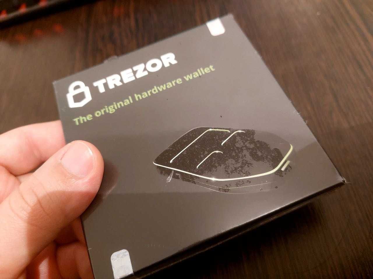 Криптовалютный кошелек Trezor Model One