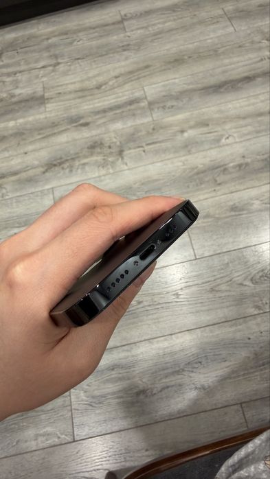 Продаю iPhone 14 pro