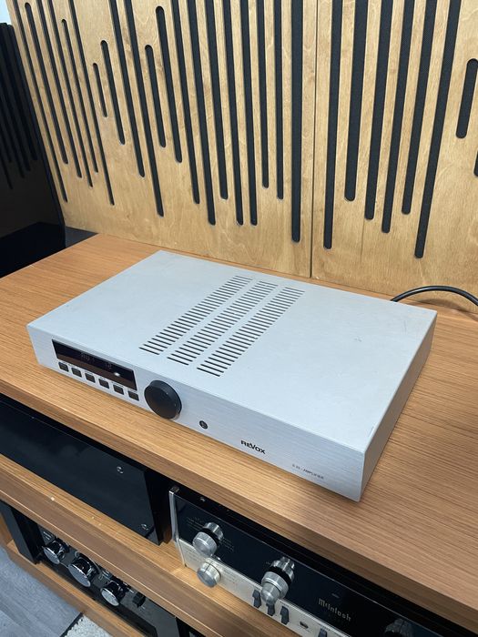 Vand / schimb amplificator Revox S25