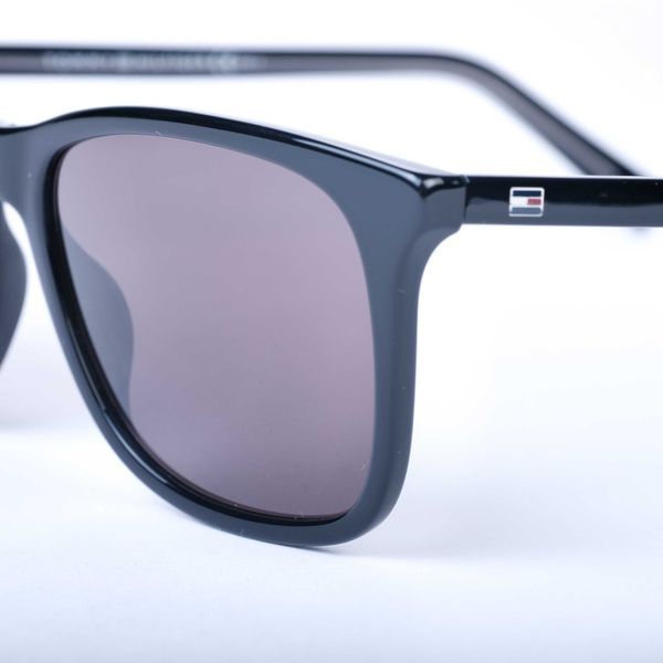 ПРОМО Tommy Hilfiger-Оригинални мъжки Слънчеви очила,Черни,Калъф,Нови