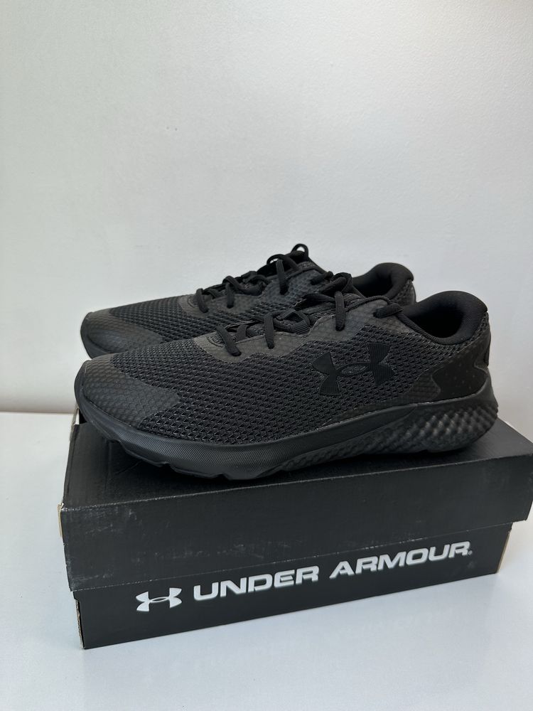 Under Armour Charged 3 Running (44) Маратонки