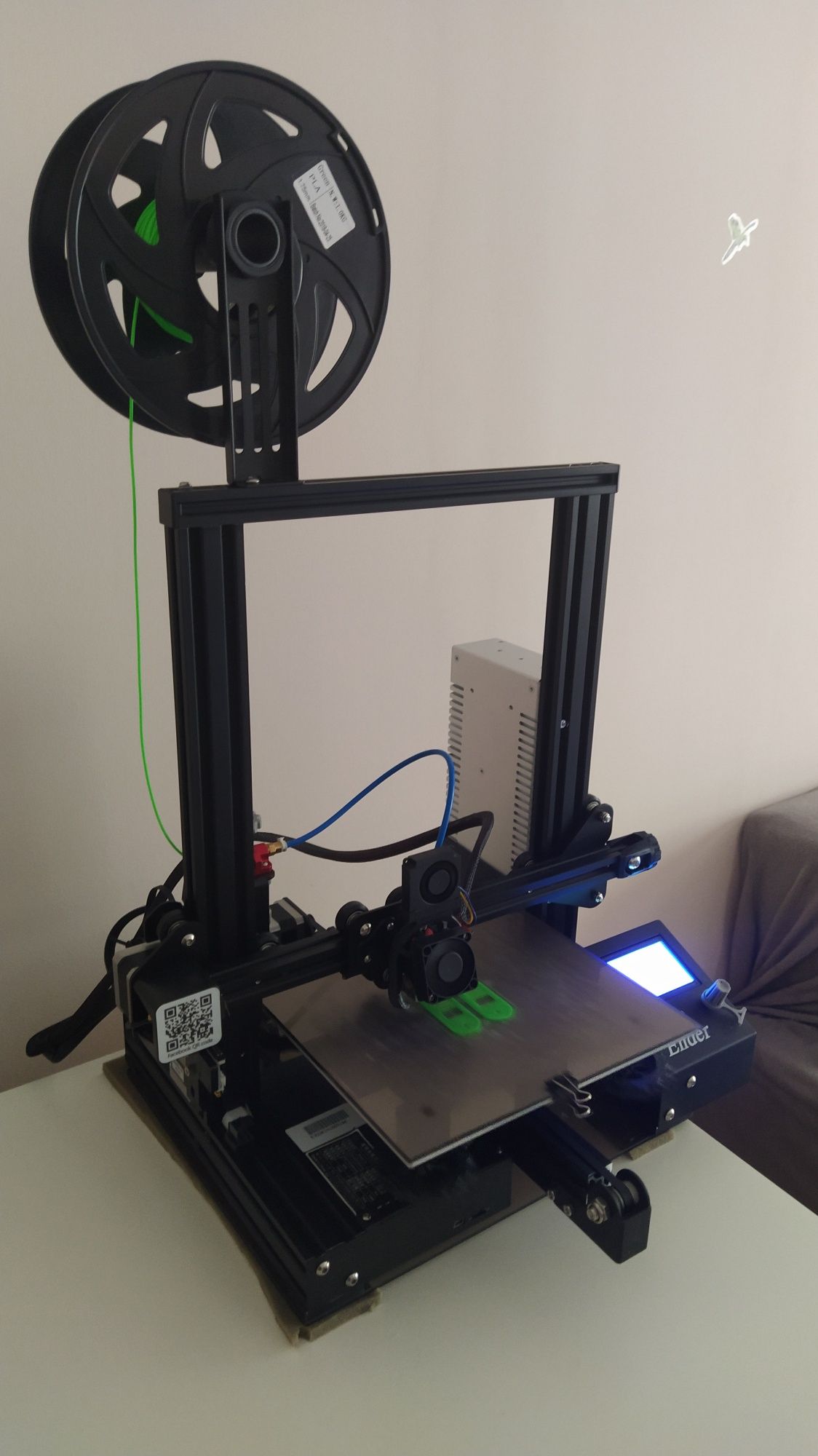 Imprimanta 3d Creality Ender 3 si 2 role de filament PLA