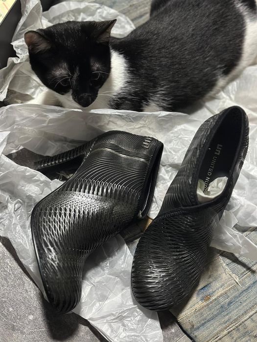 United Nude, limited edition, design metalizat, 39