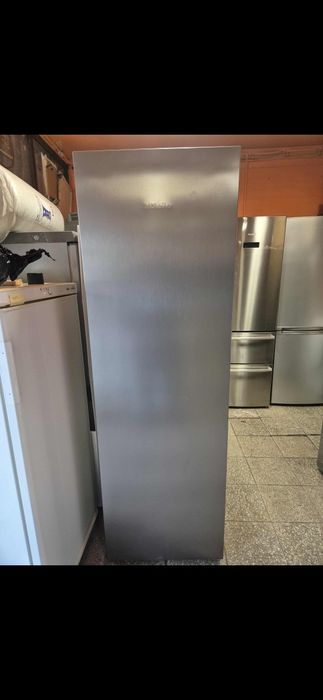 Голям фризер Миеле нов с транспортен дефект гаранция 12 месеца