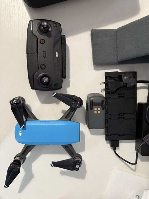 Дрон dji spark голубой