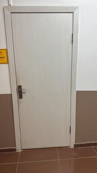 Продается б/у двери, в хорошом состояний