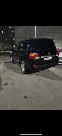 Задняя оптика land cruiser 200