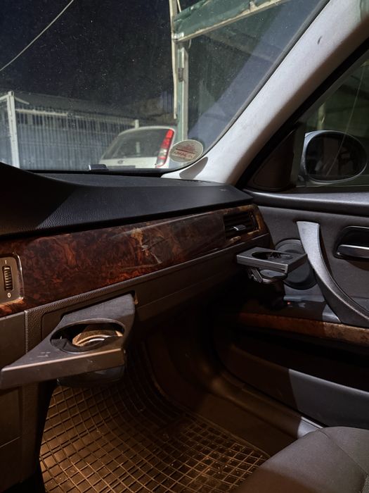 Bmw seria 3 e90 325i Automat
