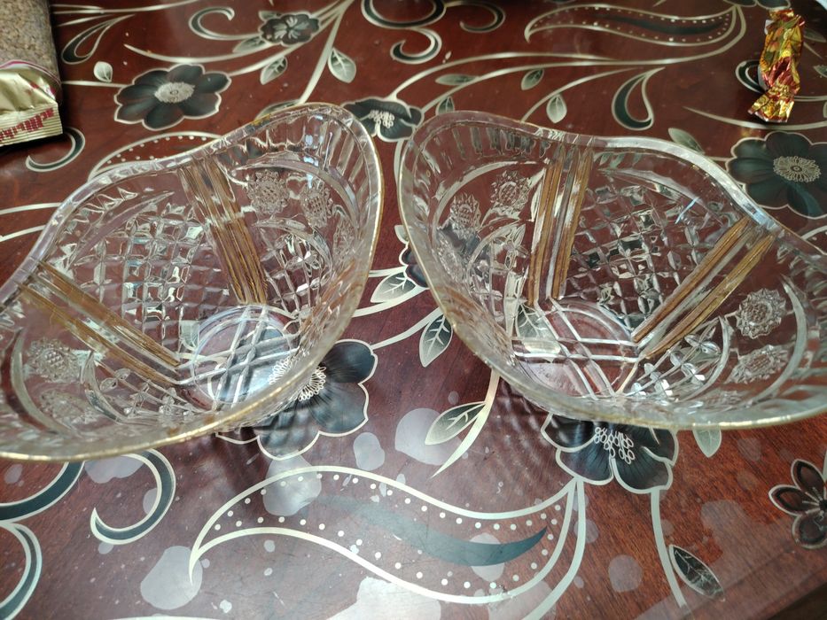 Продам набор хрустальных салатников