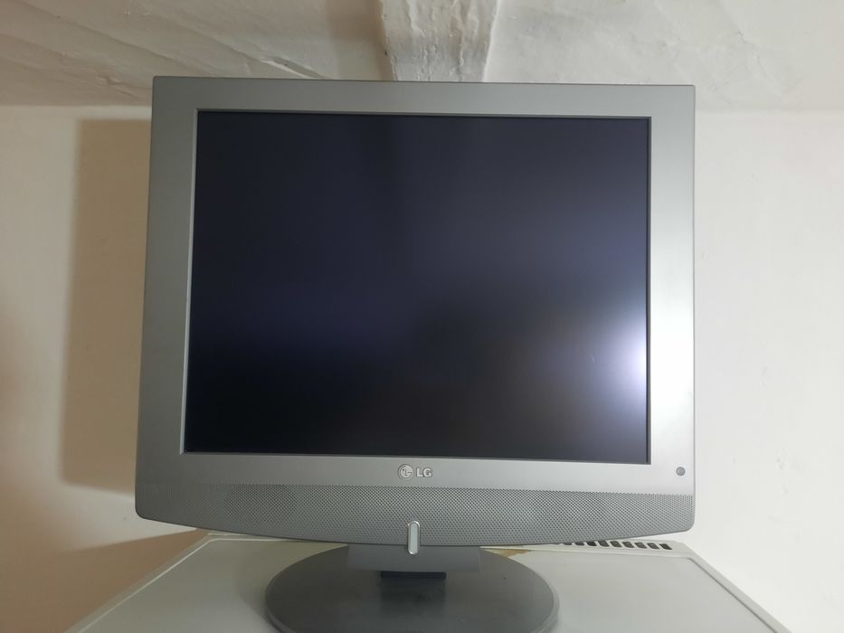 Продам телевизор