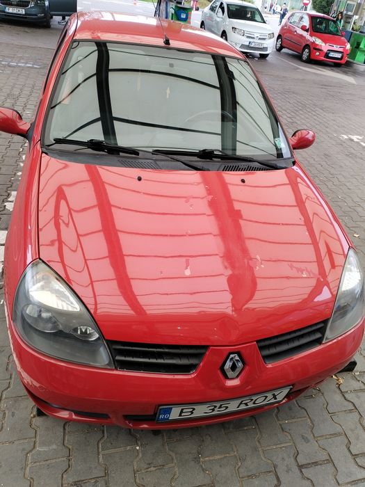 Vând Renault simbol