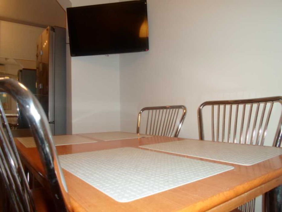 Închiriez urgent apartament cu 2 camere