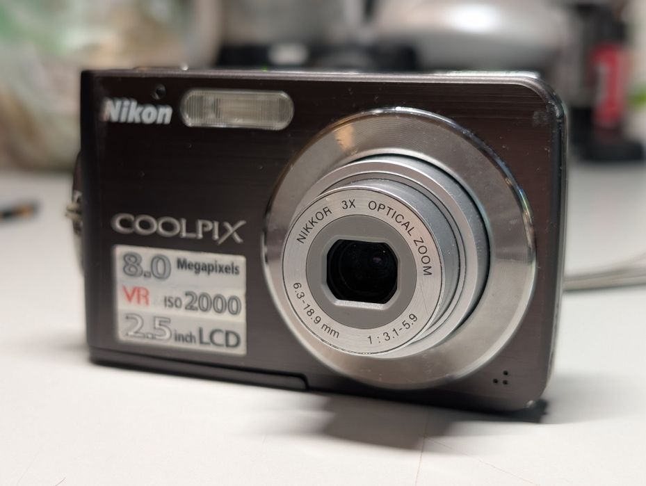 Aparat foto Nikon Coolpix S210