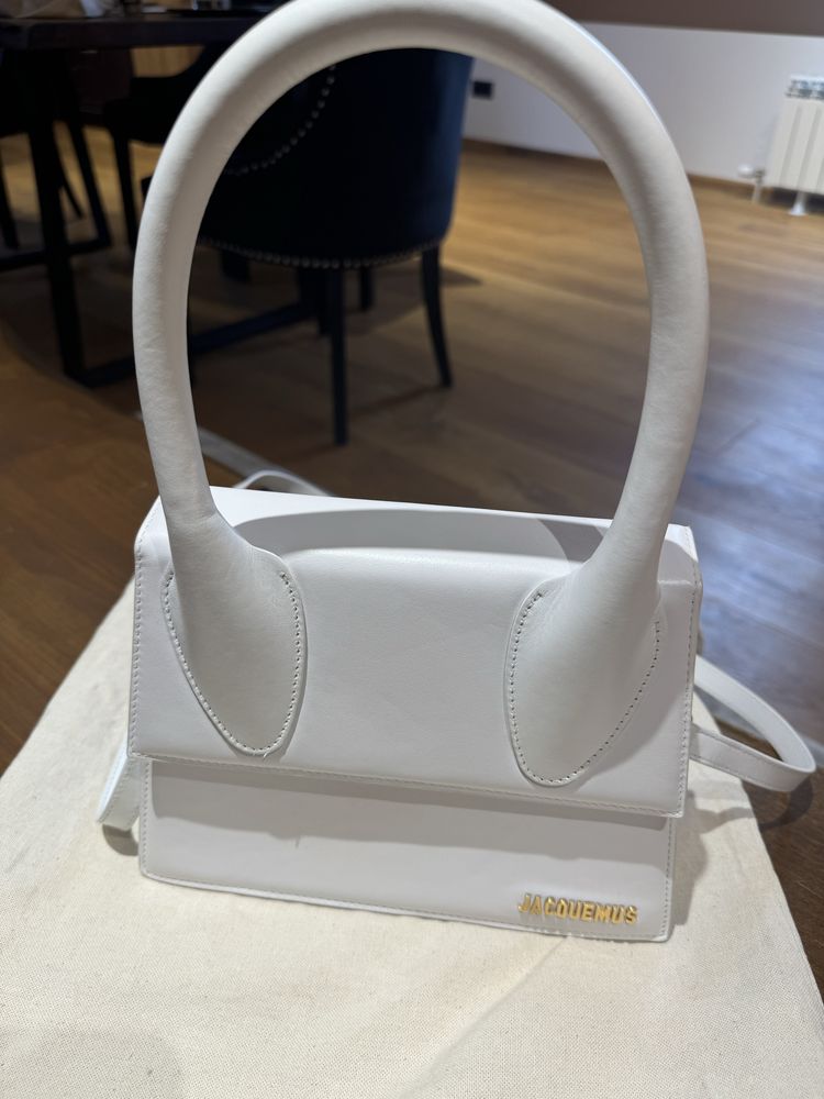 Дамска чанта от Jacquemus Le Grand Chiquito