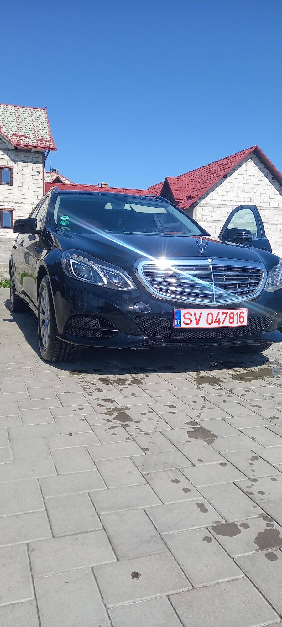 Vand sau schimb, Mercedes E200 AN 2013.