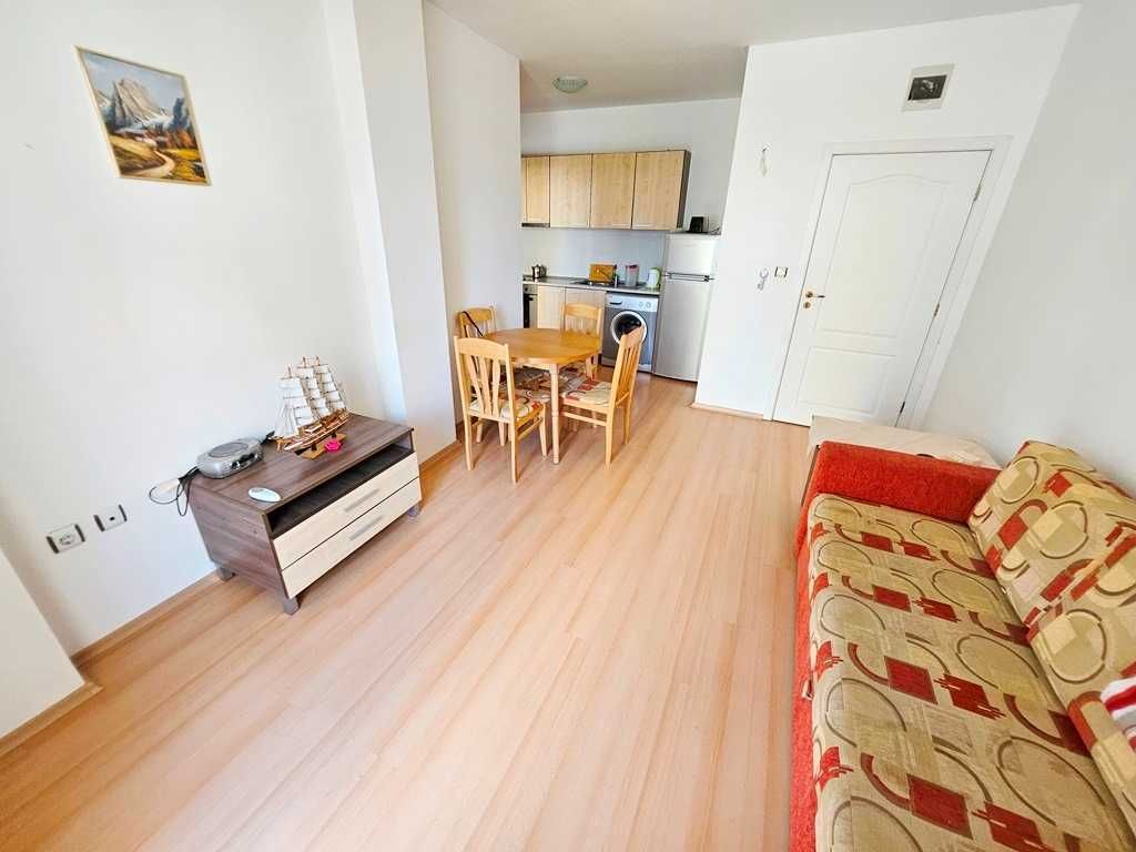 Продава се Двустаен апартамент в к.к. Слънчев бряг - 48 кв.м за 782 €/кв.м - Снимка #3