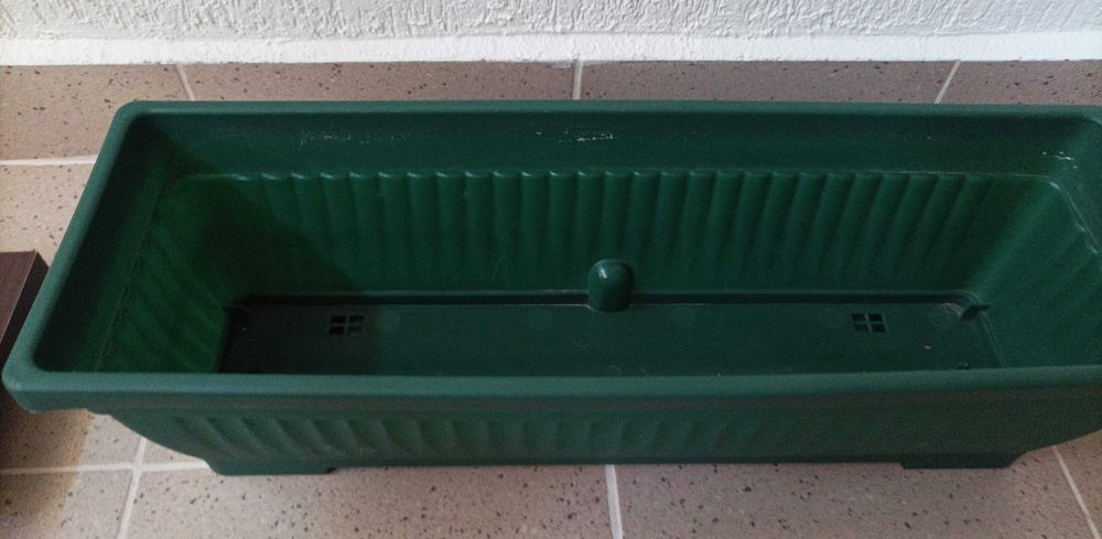 Jardiniera din plastic cu suport, verde 60 x 20 x 15.5 cm, 13L