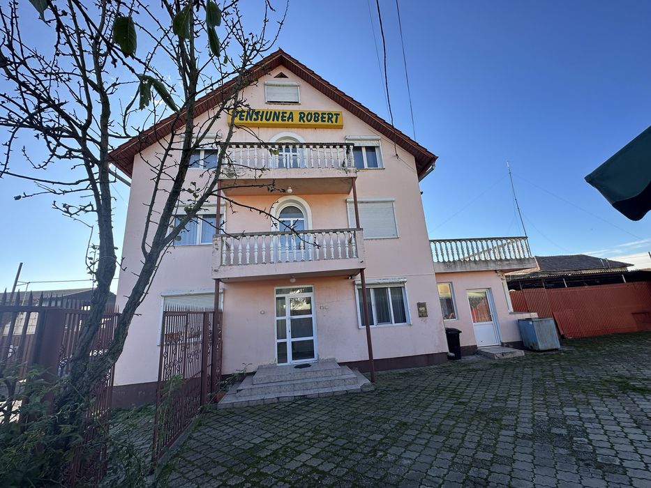 Închiriez cabană pt.revelion 2026