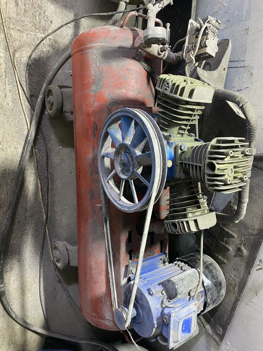 Продам компрессор