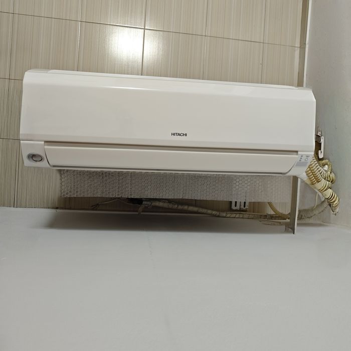 РАБОТЕЩ! Климатик Hitachi RAK-42RPD